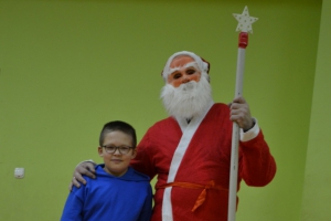 Święty Mikołaj z wizytą u „Młodych Juhasów”. - zdjęcie6