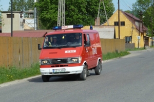 Ćwiczenia strażackie w Gimnazjum w Ujsołach - zdjęcie7