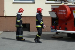Ćwiczenia strażackie w Gimnazjum w Ujsołach - zdjęcie42