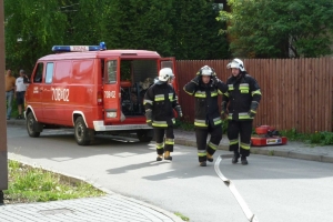 Ćwiczenia strażackie w Gimnazjum w Ujsołach - zdjęcie44